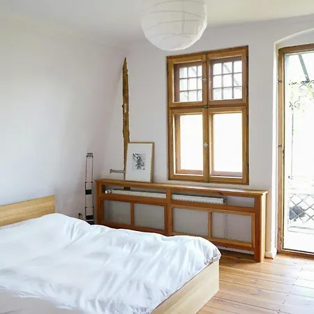 Vakantiehuis Charming With A View Of Schermuetzelsee *