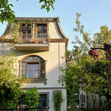 Дом отдыха Charming With A View Of Schermuetzelsee Букков